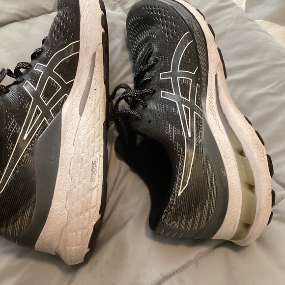 Asics Gel Kanyo 28 ladies running shoe 8.5 Narrow - Picture 5 of 6